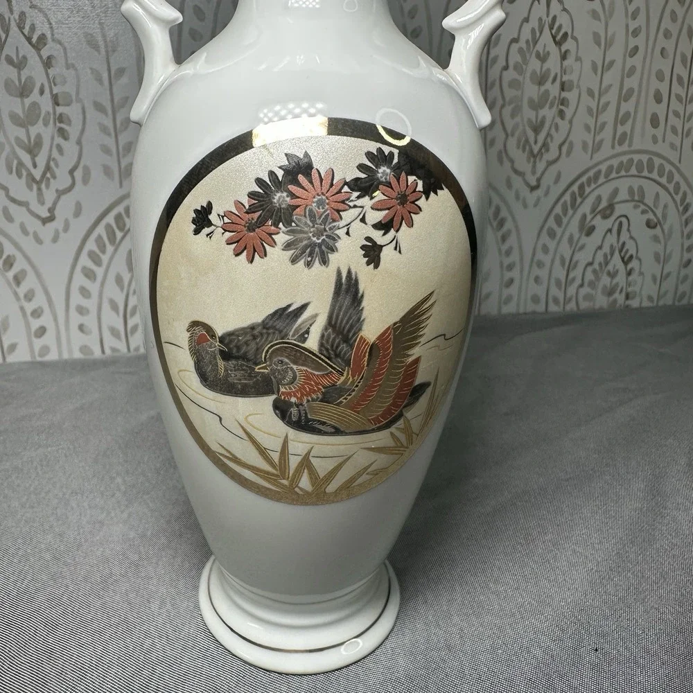 Double Handle Bud Vase Fine‎ China Gold Trim Spring Iris Flower Birds Japan